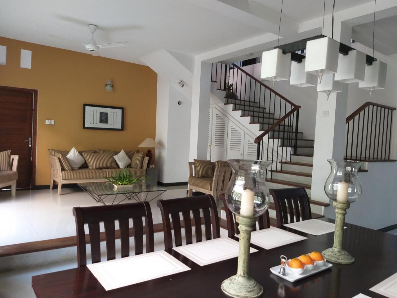 Cosy Nest Home Stay Negombo Værelse billede