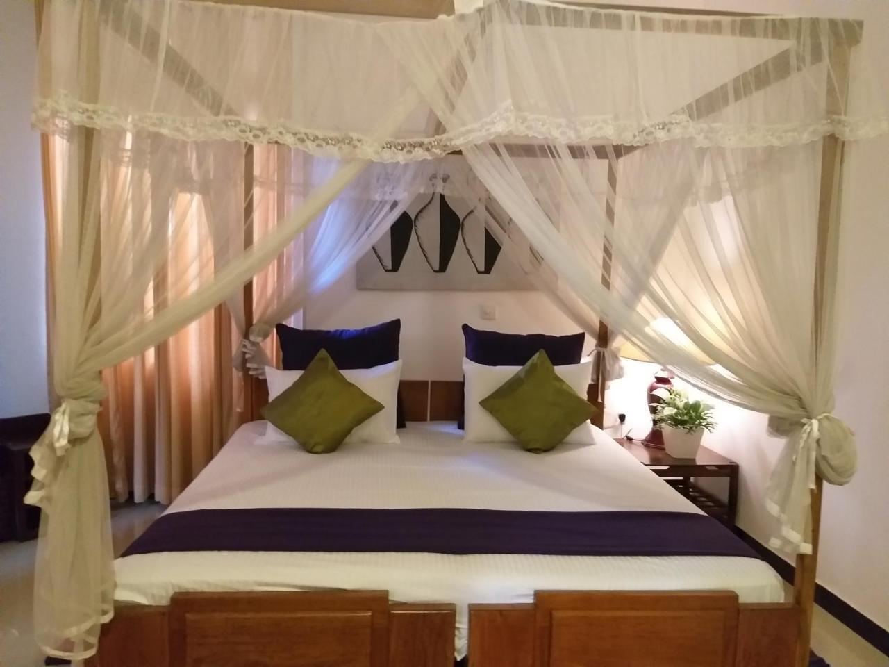 Cosy Nest Home Stay Negombo Værelse billede